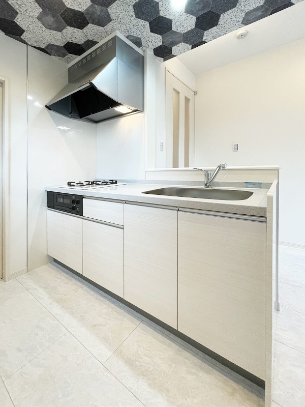 料理のはかどりそうなキッチンです