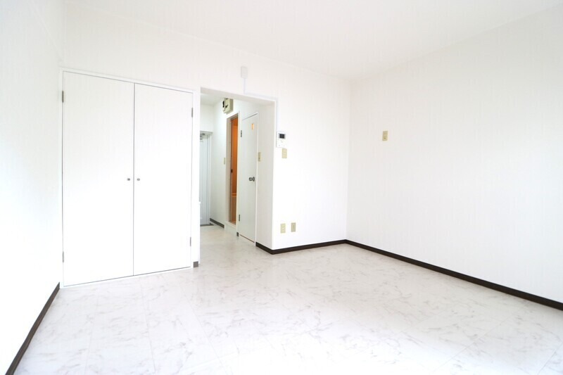 部屋の別角度になります。