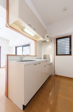 人気のカウンターキッチンです