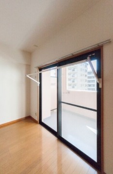 室内物干しあります