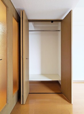 お洋服が多い方でも安心の収納力