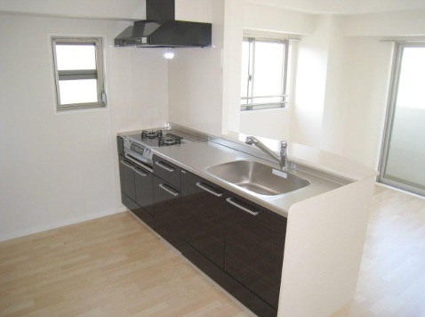 人気のカウンターキッチンです