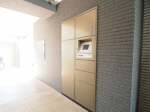 嬉しい宅配ボックスです