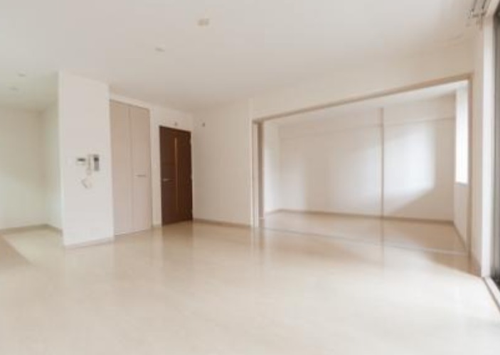 日当たり良好の広々としたリビングです。