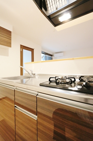 写真は同型物件です