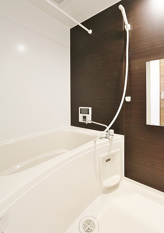 写真は同型物件です