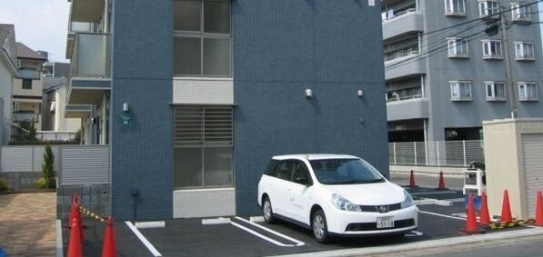 敷地内駐車場に空きございます