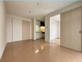 広々リビングでゆったりくつろげます