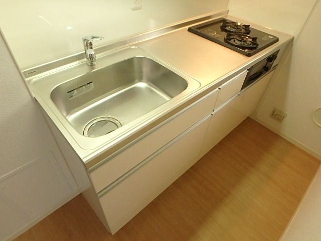 きれいなキッチンですね