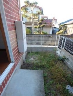 天気のいい日はこちらで洗濯物を干せます