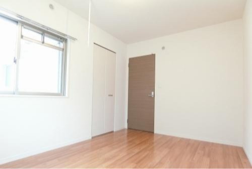 寝室にぴったりな洋室