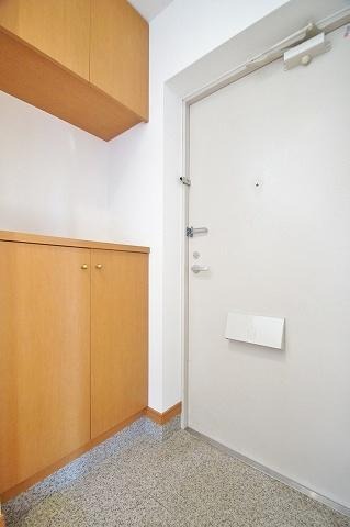 玄関はこんな感じです