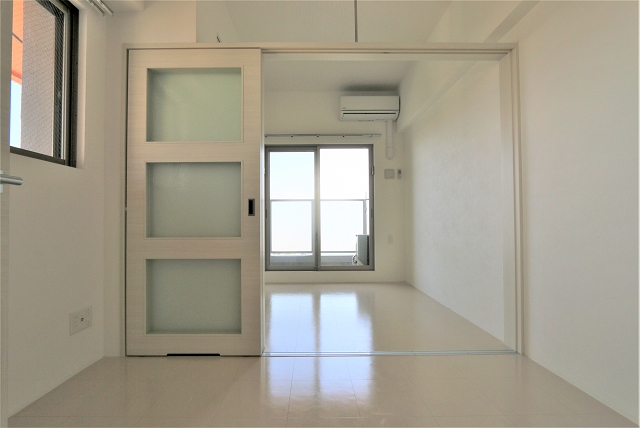 明るい印象の室内です