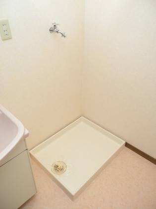 室内洗濯機置き場付きです。