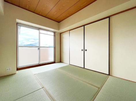 落ち着きのある和室。