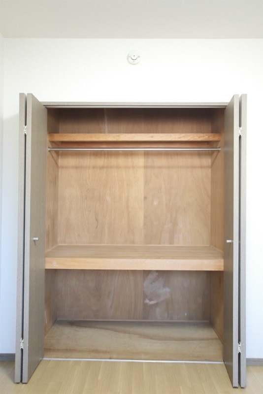 クローゼット有りで服が多い方も安心