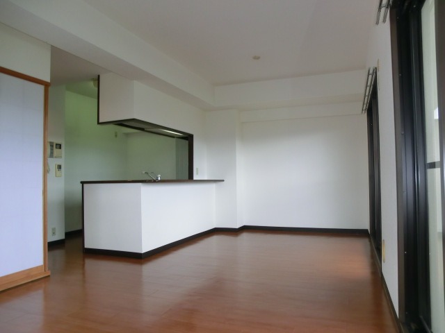 広々リビングでゆったりくつろげます