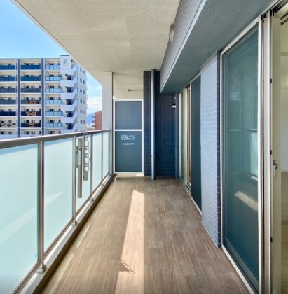 天気のいい日はこちらで洗濯物を干せます