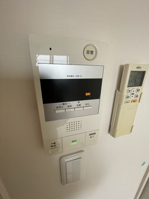 モニター付きインターホンで安心。