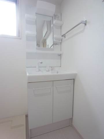 お出かけ前の身支度はこちらでバッチリです