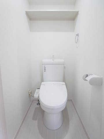 清潔感のあるトイレです