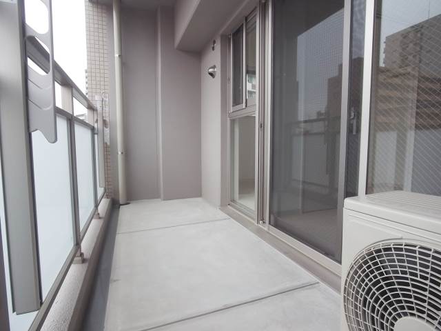 天気のいい日はこちらで洗濯物を干せます