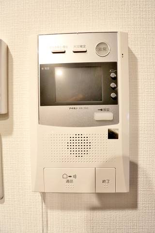 来客がモニターで確認できるので安心です