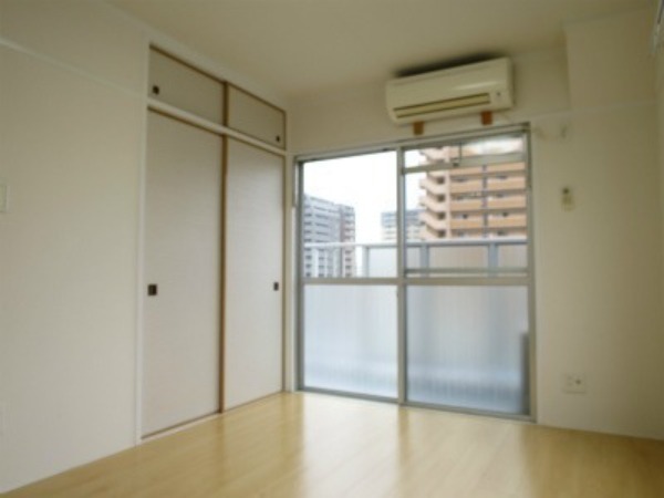 エアコン付きで寝室にもピッタリ！