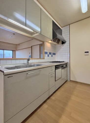 人気のカウンターキッチンです