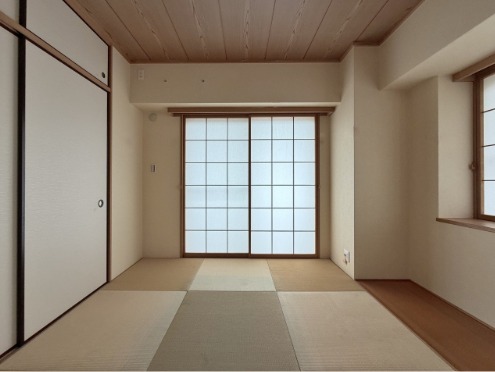 畳の匂いで落ち着きますね