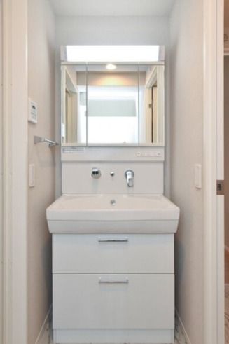 お出かけ前の身支度はこちらでバッチリです