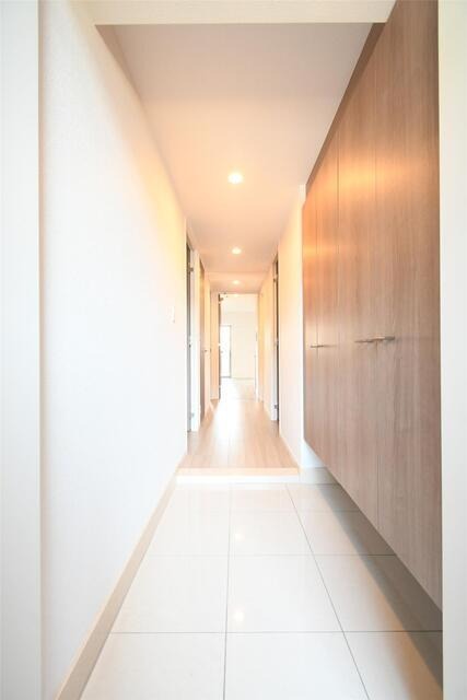 玄関はこのようになっています。