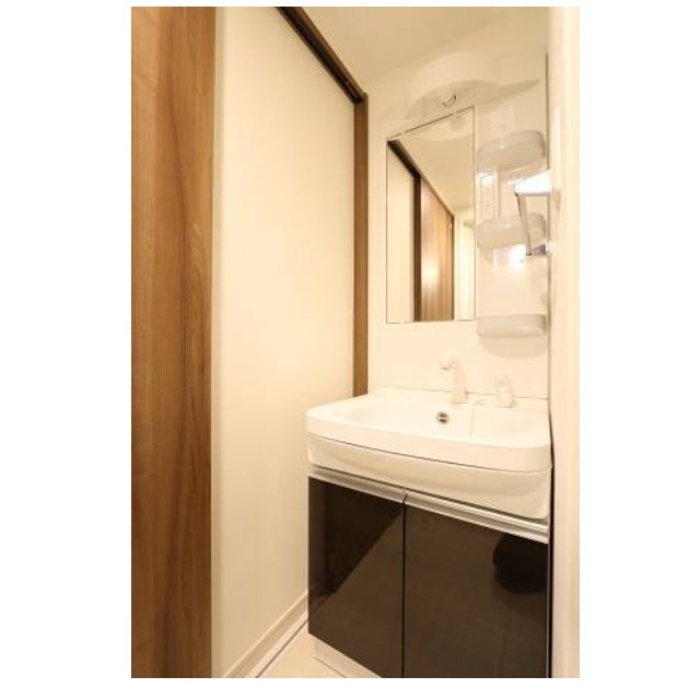 嬉しい独立洗面台完備です