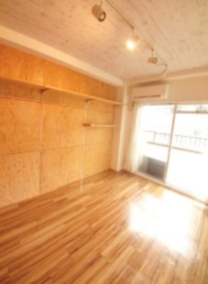 広々洋室でゆっくりお過ごしください