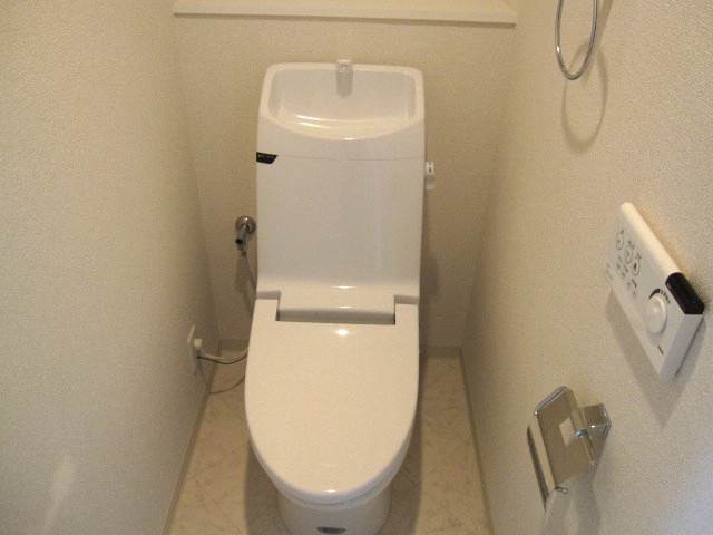 ウォシュレット完備です