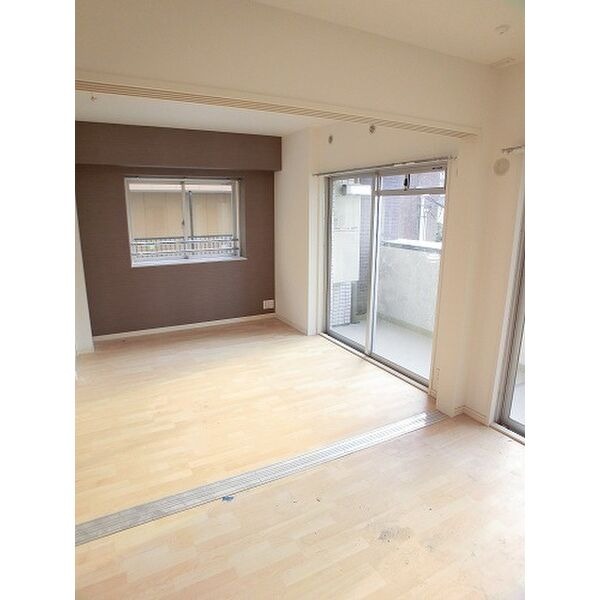 2面採光で明るいです