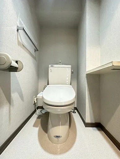 清潔感のあるトイレです