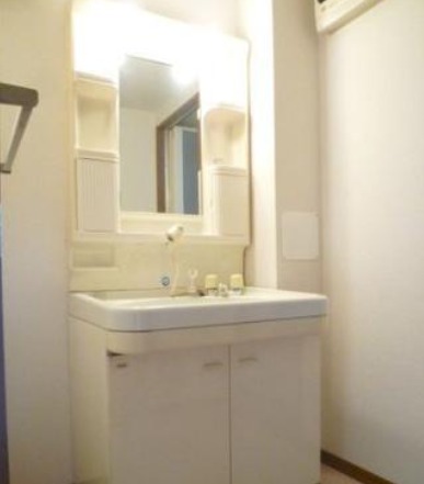 お出かけ前の身支度はこちらでバッチリです