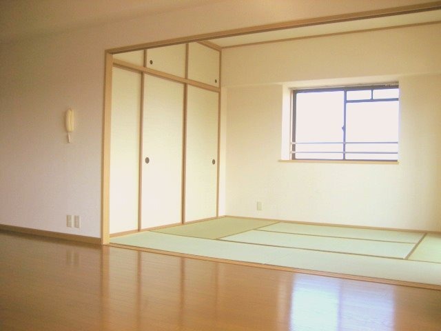 畳の匂いで落ち着きますね