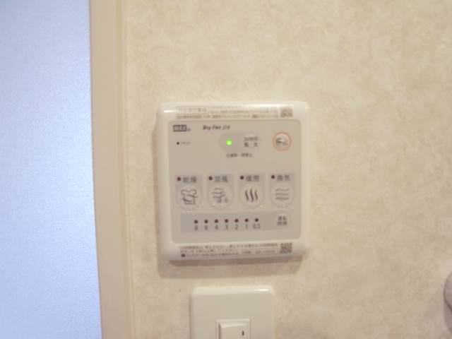 雨の日も安心な浴室乾燥機