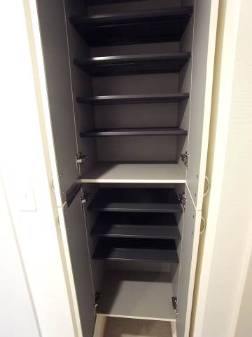 シューズボックスで玄関スッキリ