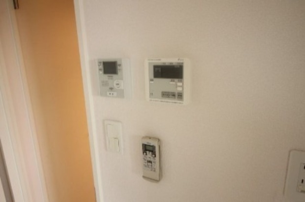 モニター付きインターホンで女性も安心♪