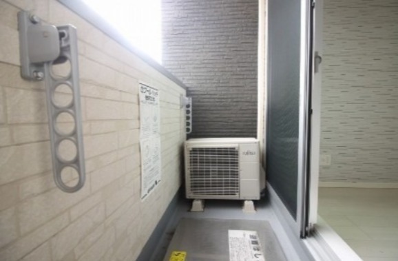 洗濯物を干すスペースもあります