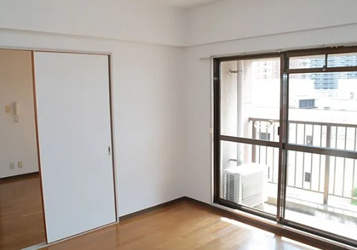 こちら寝室にいかがでしょうか。