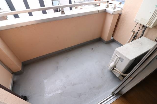 洗濯物はこちらへどうぞ。