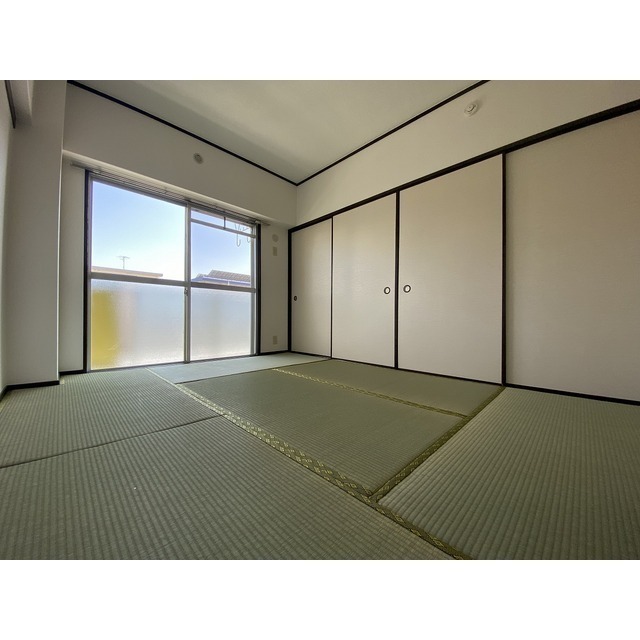 温かみのある和室。