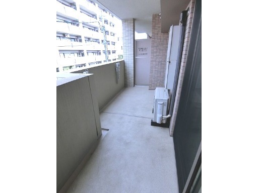 天気の良い日の洗濯物はこちらへ