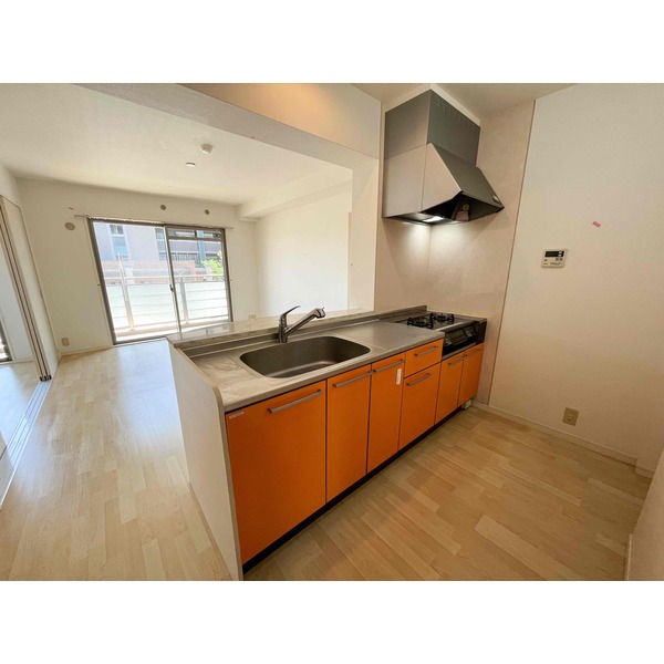 人気のカウンターキッチンです