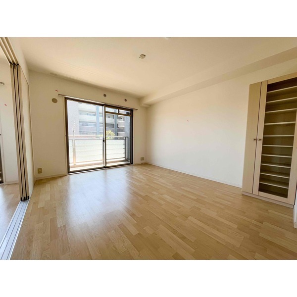 こちら寝室にいかがでしょうか