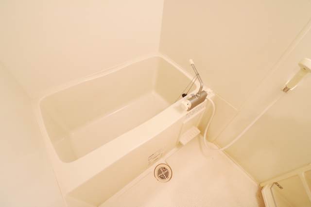 キレイなバスルームでゆっくりと過ごして下さい